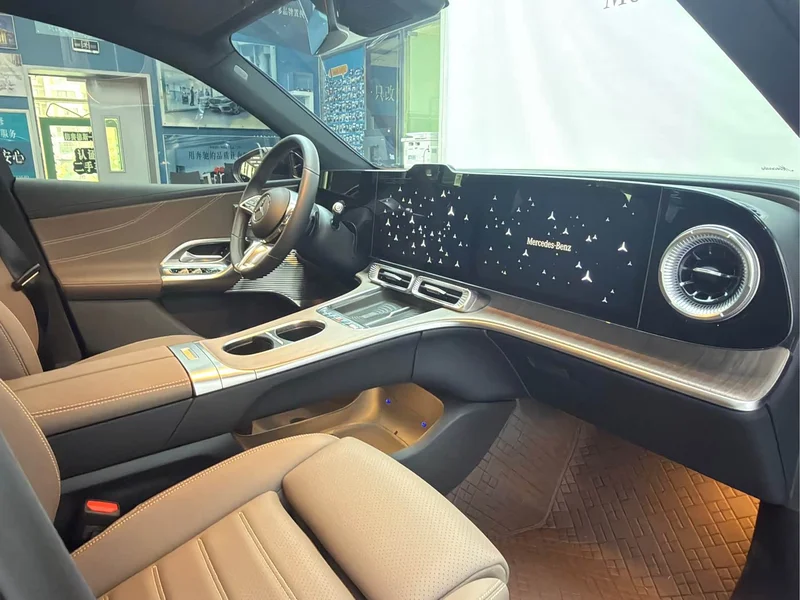 Mercedes-Benz GLC New Energy — фото 11
