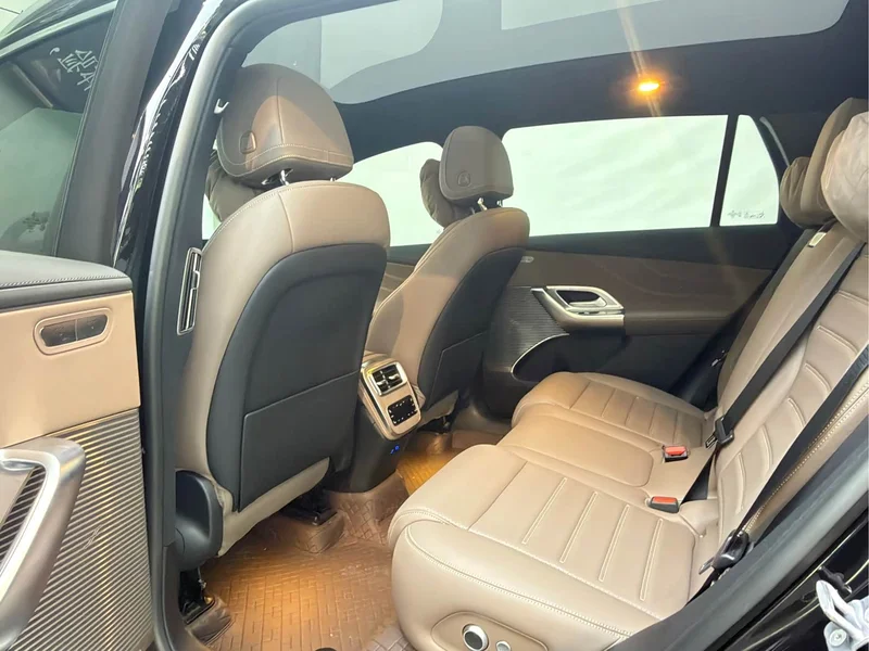 Mercedes-Benz GLC New Energy — фото 10