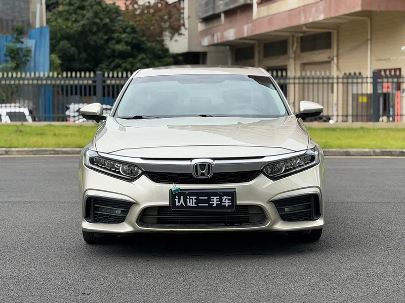 Hyundai Inspire — фото 2