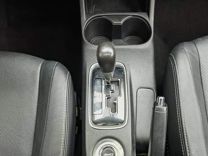 Mitsubishi Outlander — фото 13