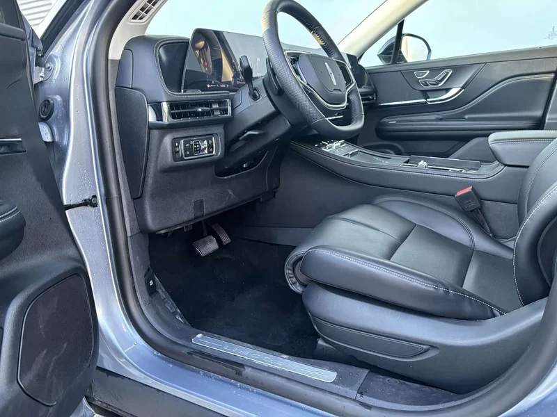 Jeep Renegade — фото 12