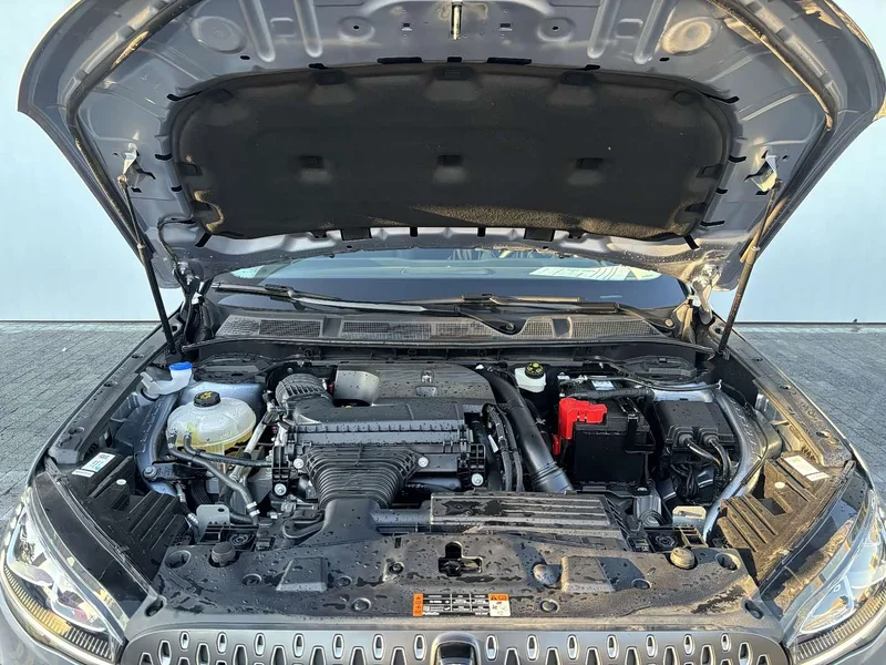 Jeep Renegade — фото 13