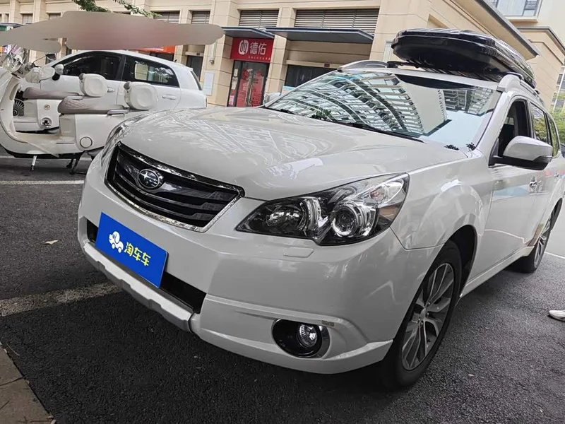 Subaru Outback — фото 1