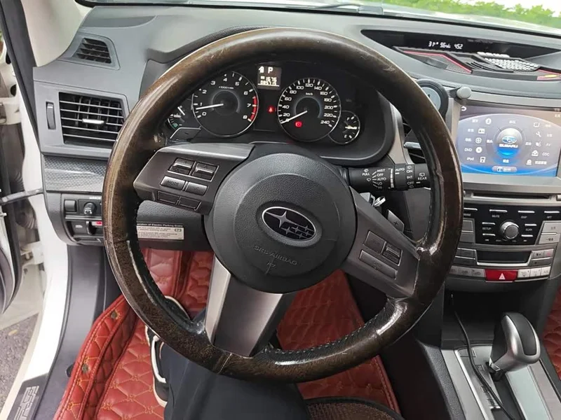 Subaru Outback — фото 15
