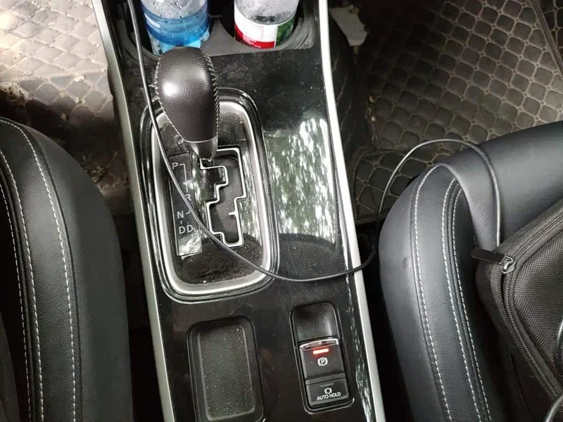 Mitsubishi Outlander — фото 10