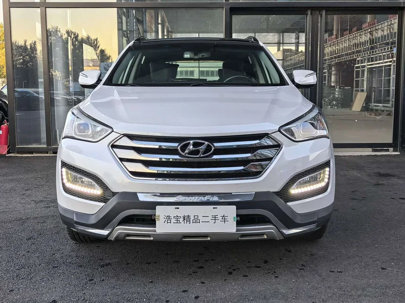 Hyundai Santa Fe — фото 2