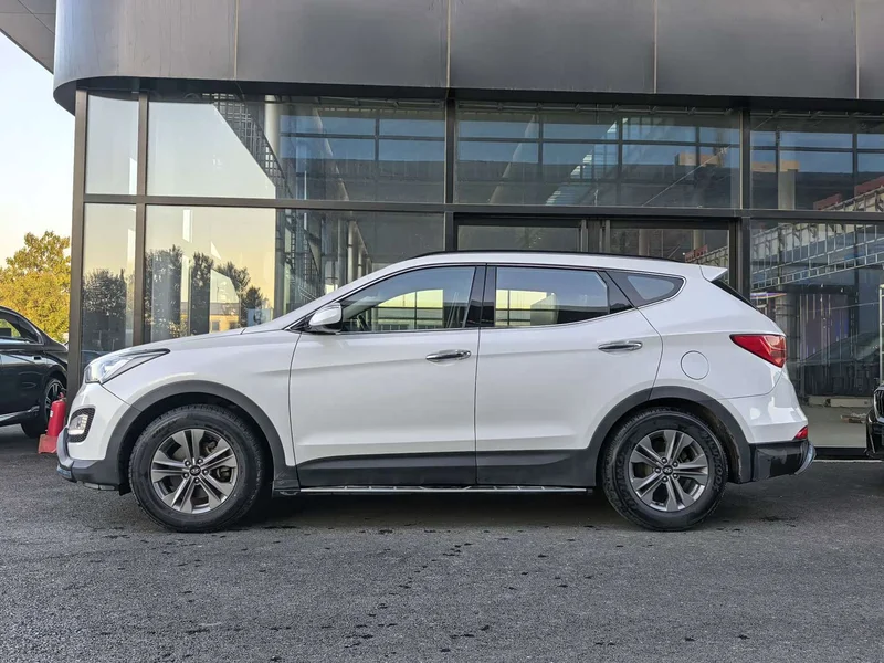 Hyundai Santa Fe — фото 3