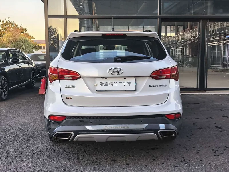 Hyundai Santa Fe — фото 5