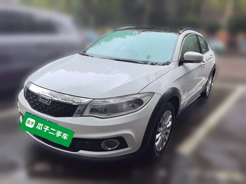 Qoros 3 — фото 1