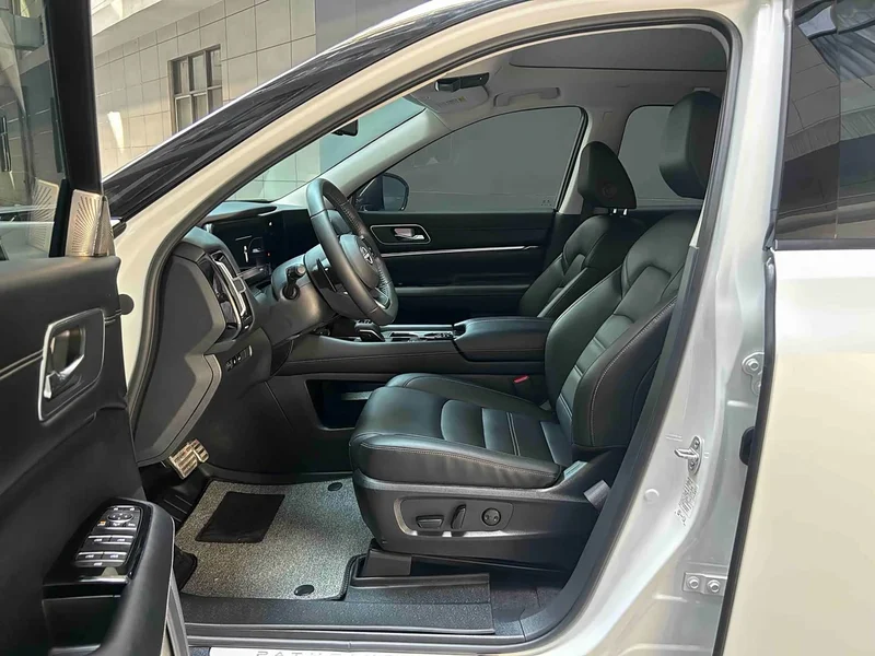 Nissan Pathfinder — фото 11