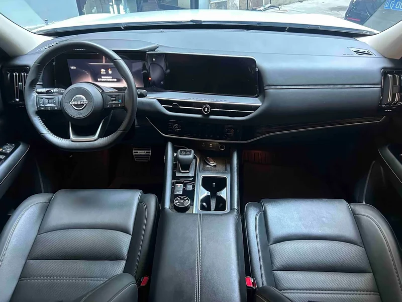 Nissan Pathfinder — фото 6