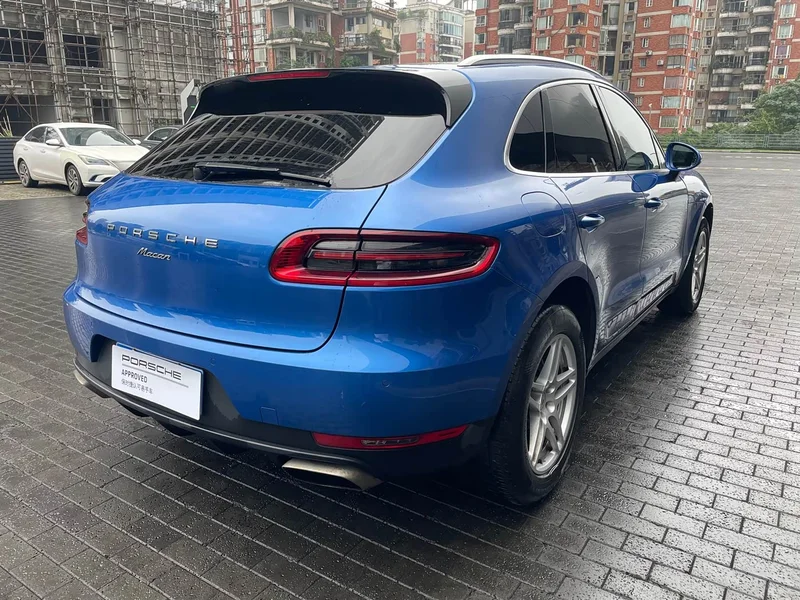 Porsche Macan — фото 13