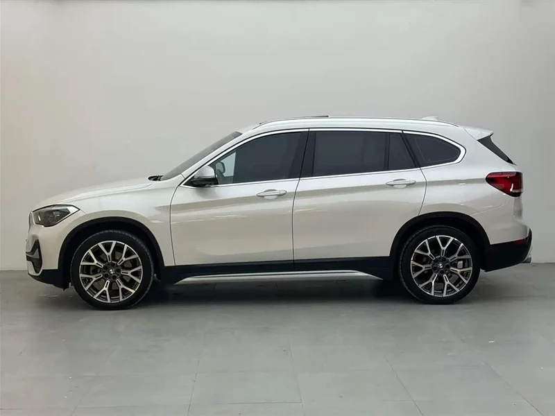 BMW X1 — фото 3