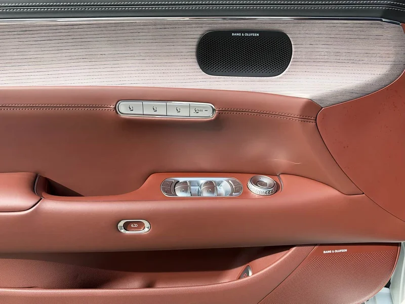 Genesis G90 — фото 17