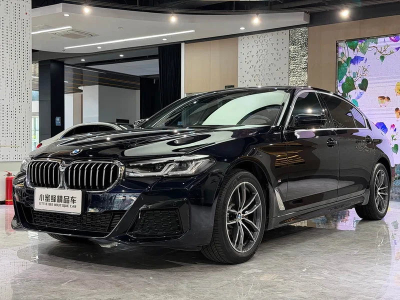 BMW 5-Series — фото 1
