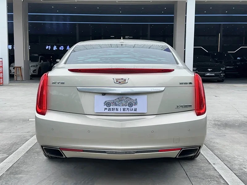 Cadillac XTS — фото 5