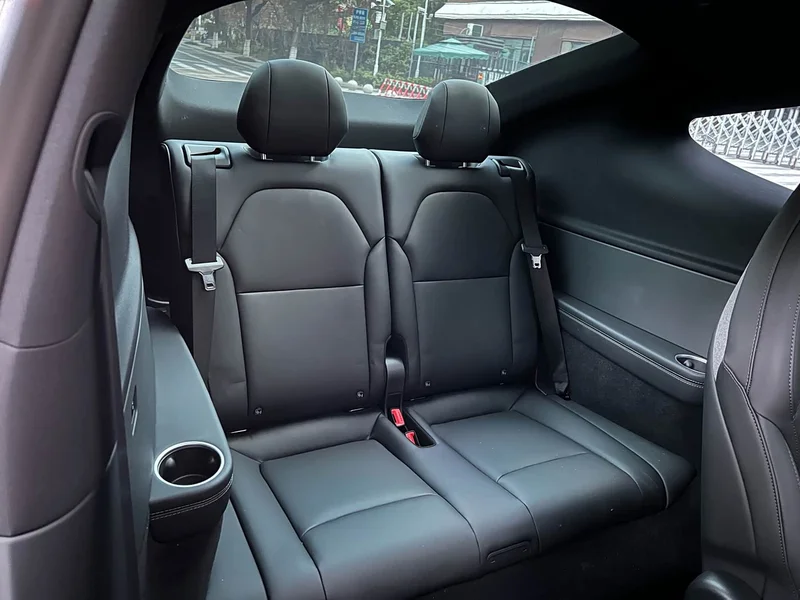 Tesla Model Y — фото 14