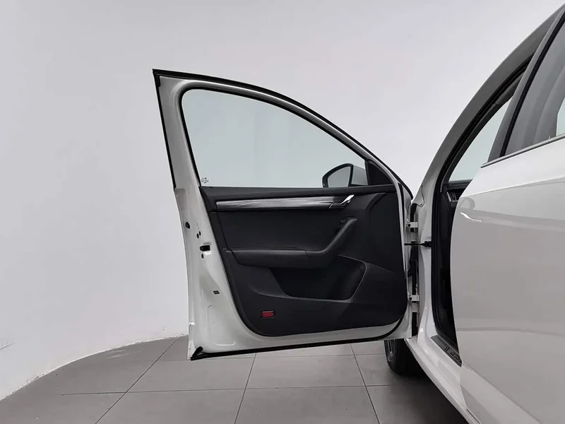 Volkswagen Octavia — фото 8