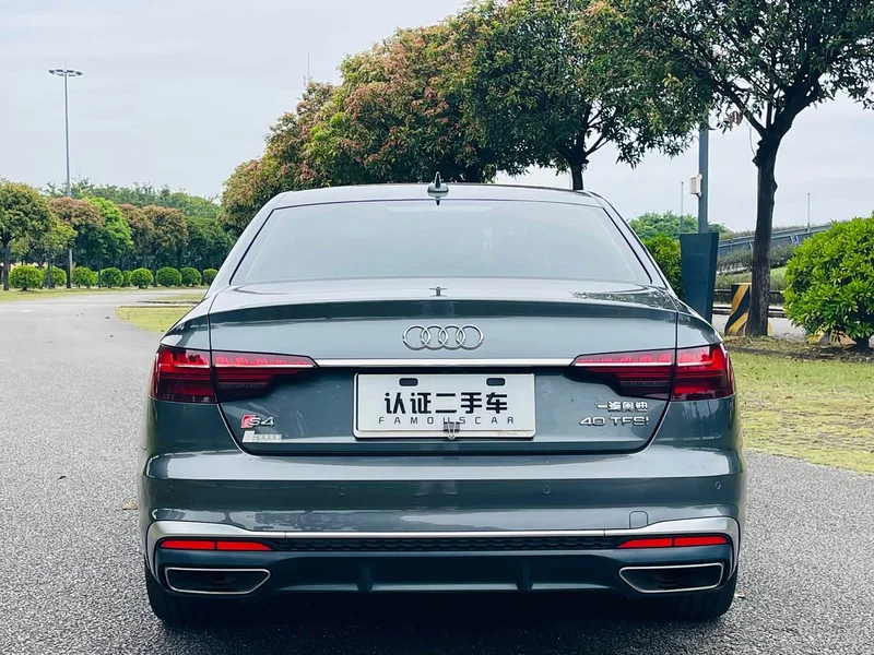 Audi A4L — фото 23