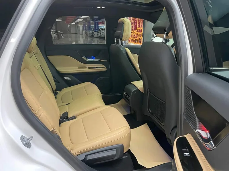 Jeep Renegade — фото 18