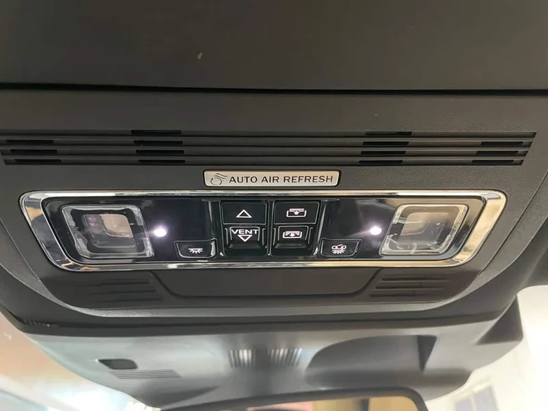 Jeep Renegade — фото 21