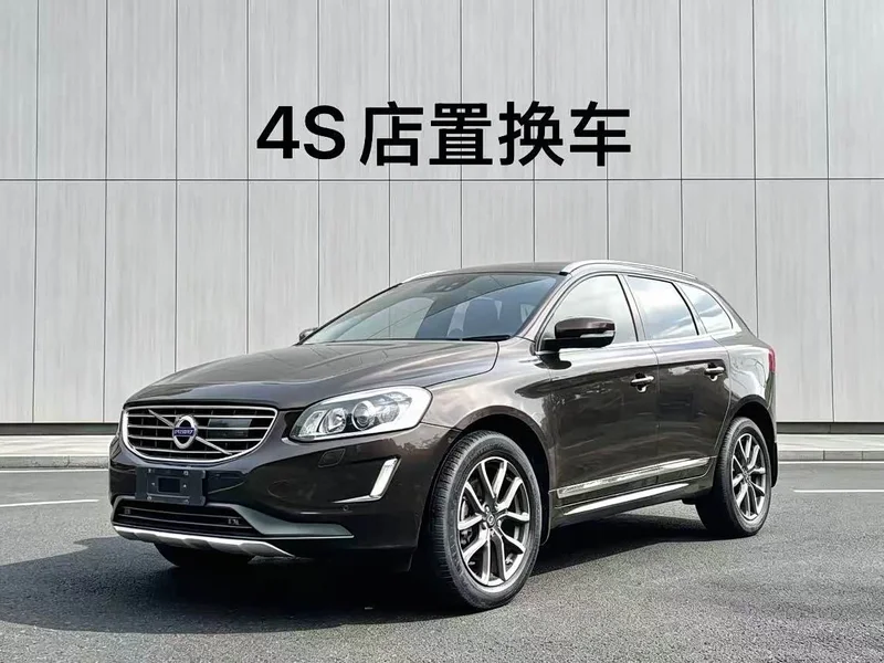 Volvo XC60 — фото 1