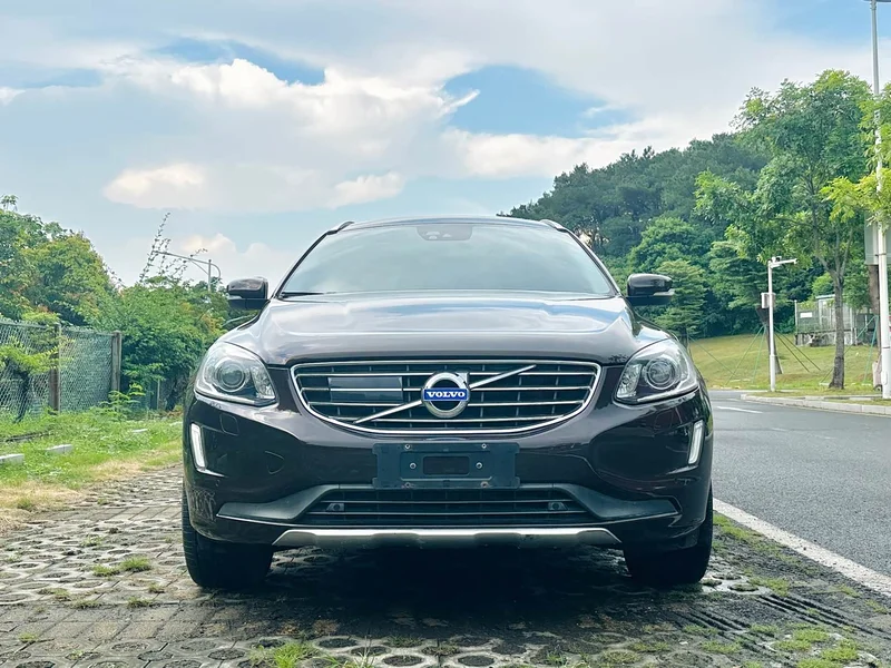 Volvo XC60 — фото 3
