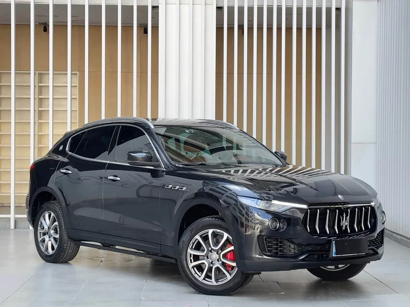 Maserati Levante — фото 3