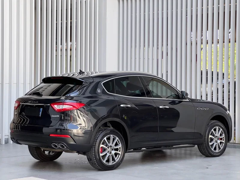 Maserati Levante — фото 4
