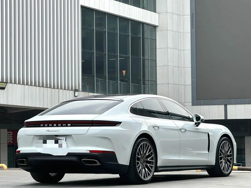 Porsche Panamera — фото 12