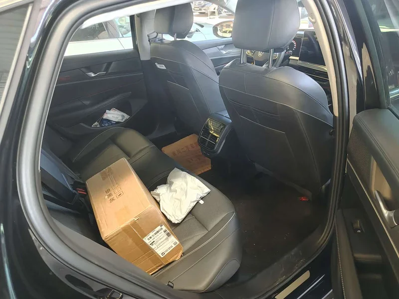 Volkswagen Passat — фото 16
