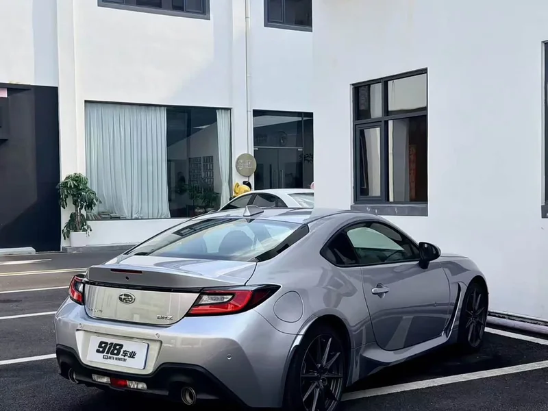 Subaru BRZ — фото 3