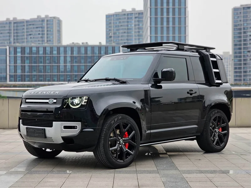 Land Rover Defender — фото 1