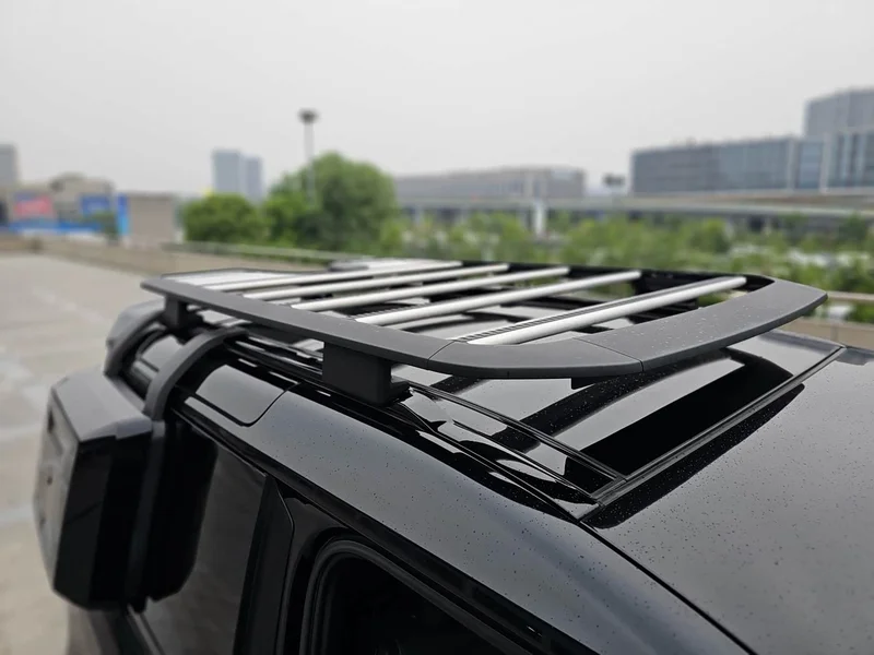 Land Rover Defender — фото 13