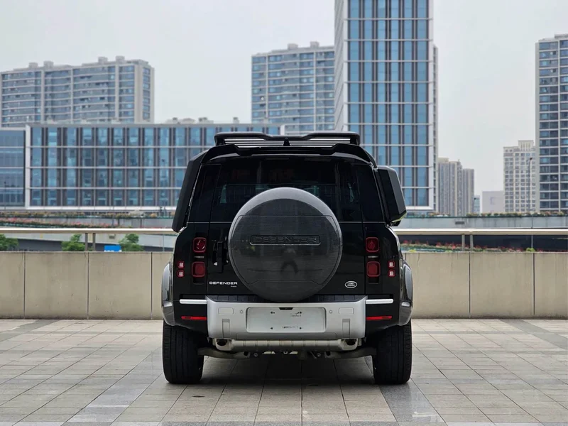 Land Rover Defender — фото 4