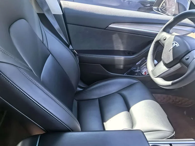Tesla Model 3 — фото 20