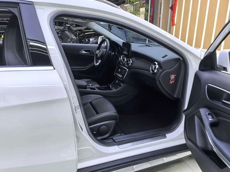 Mercedes-Benz GLA — фото 14