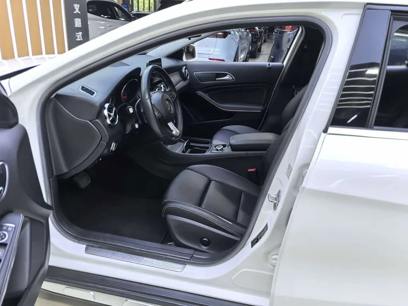 Mercedes-Benz GLA — фото 19