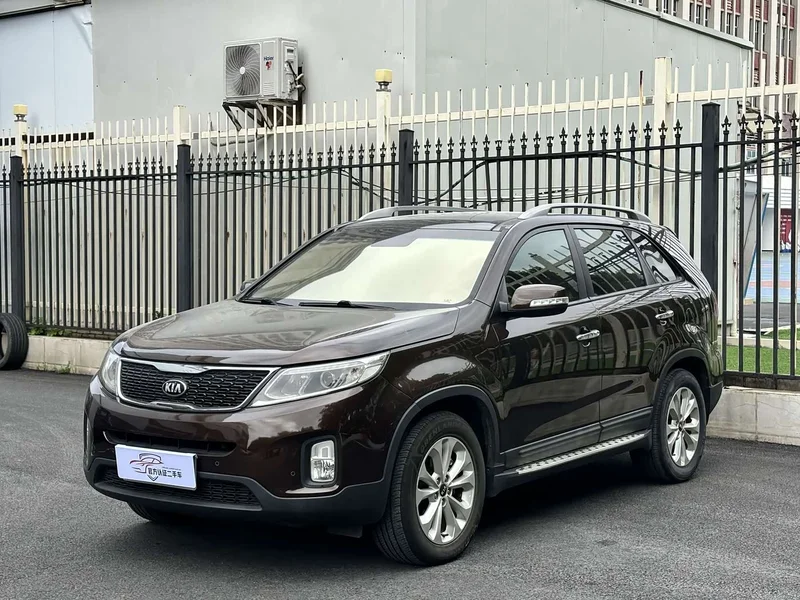 Kia Sorento — фото 1
