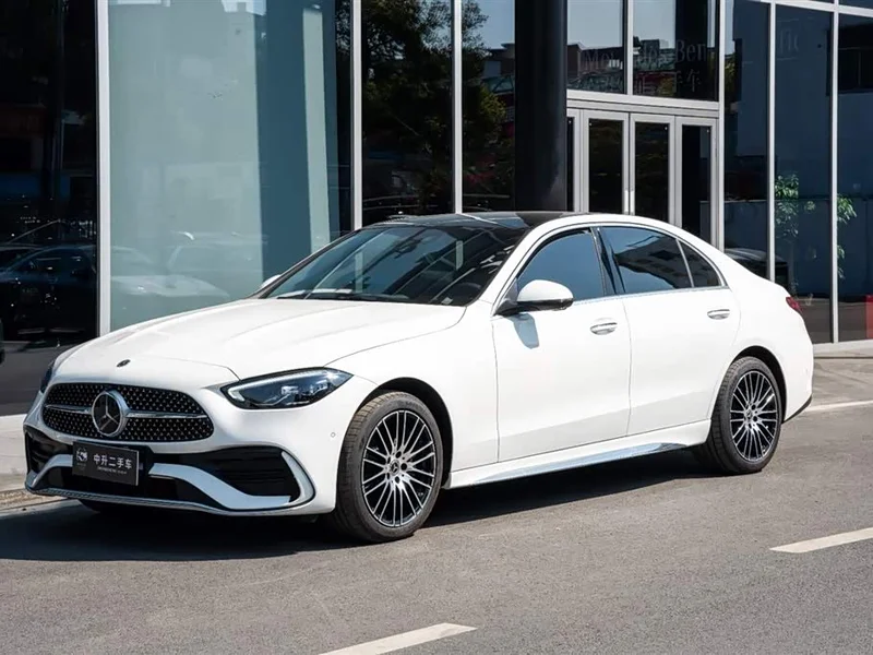 Mercedes-Benz C-Class — фото 1