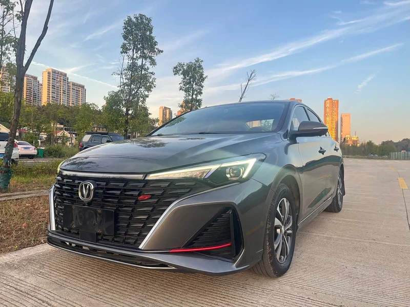 Changan Eado — фото 1