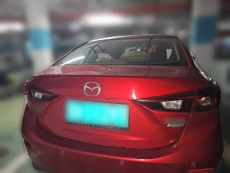 Mazda 3 Axela — фото 3