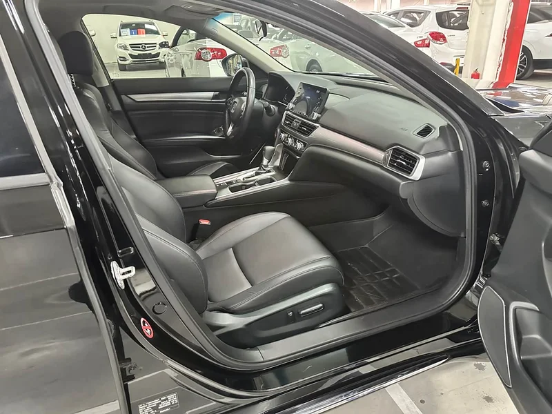 Honda Accord — фото 19