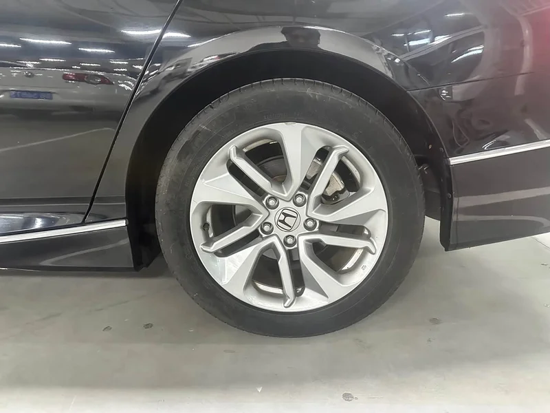Honda Accord — фото 20