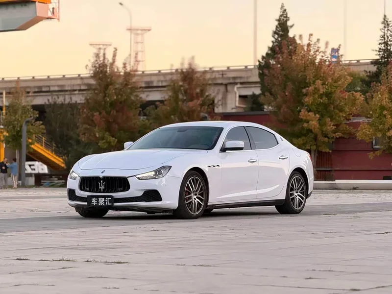 Maserati Ghibli — фото 1
