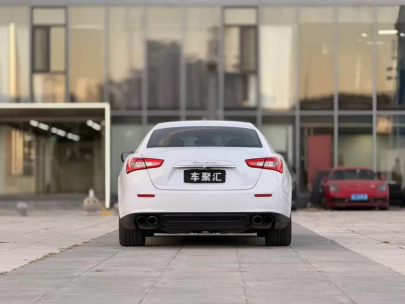 Maserati Ghibli — фото 12