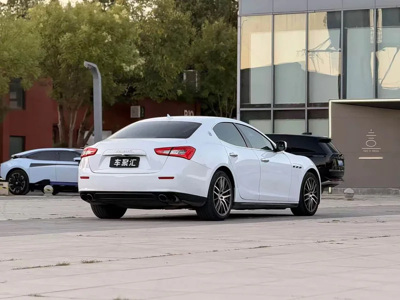 Maserati Ghibli — фото 13