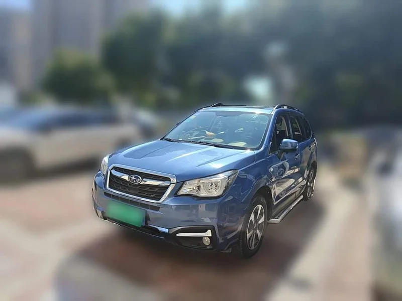 Subaru Forester — фото 1