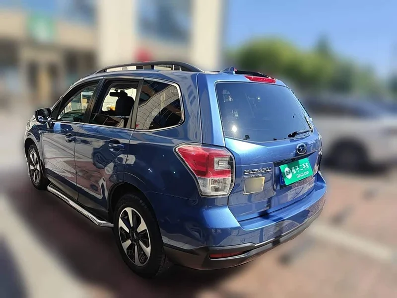 Subaru Forester — фото 4