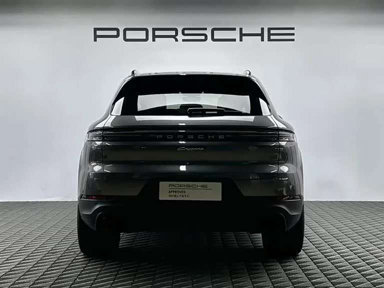 Porsche Cayenne — фото 5